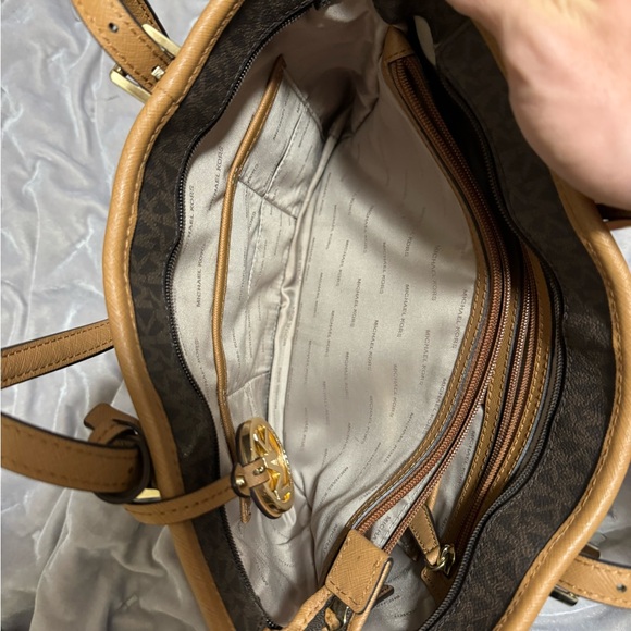 Micheal Kors Purses - Picture 3 of 5